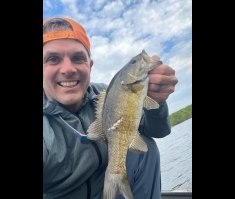 Chuck_w_SmallMouth.jpg